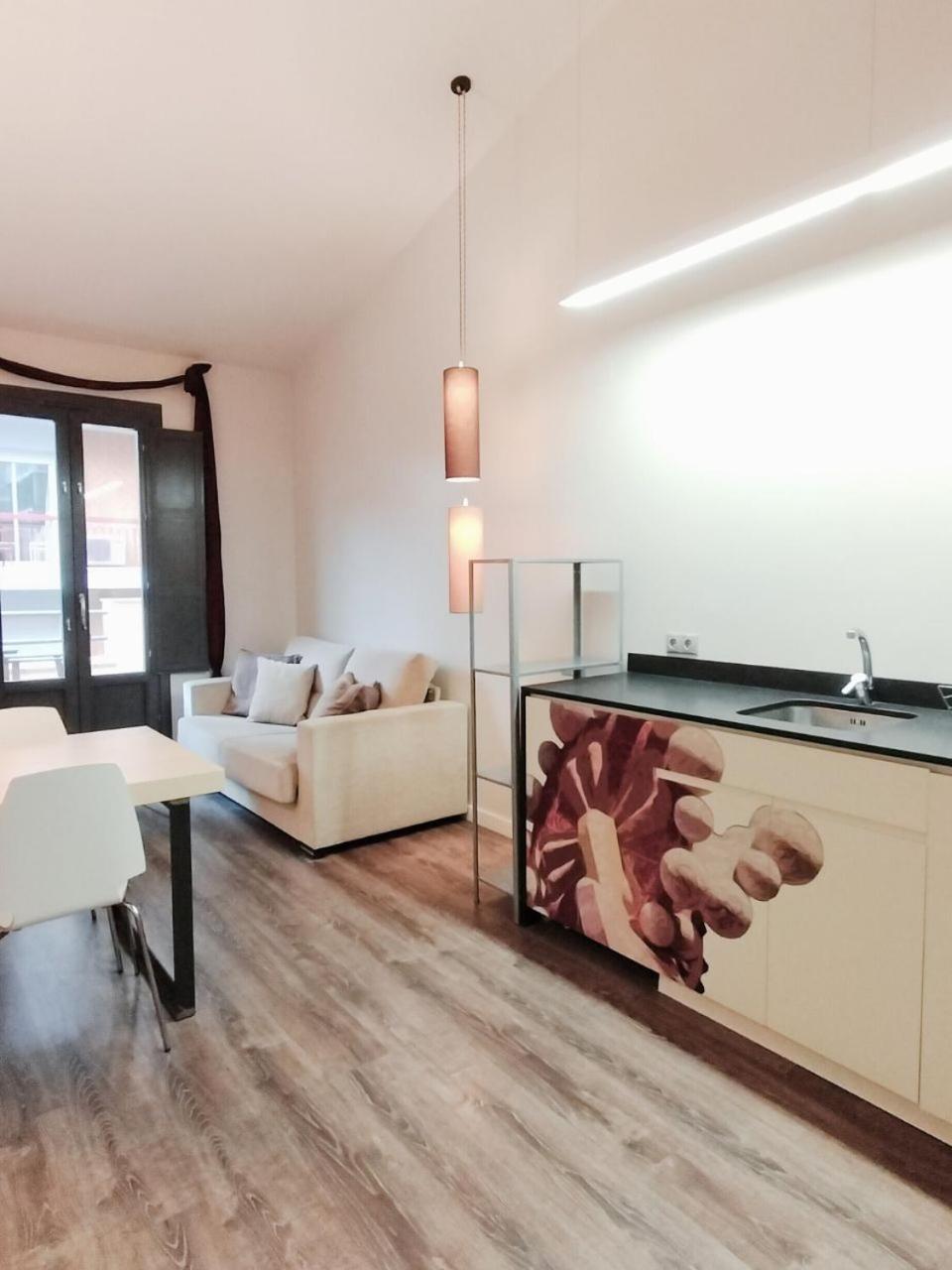 Montserrat Apartments By Gaiarooms Barcelona Exteriör bild